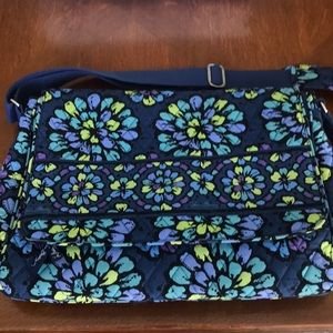 Vera Bradley messenger large bag Indigo Pop